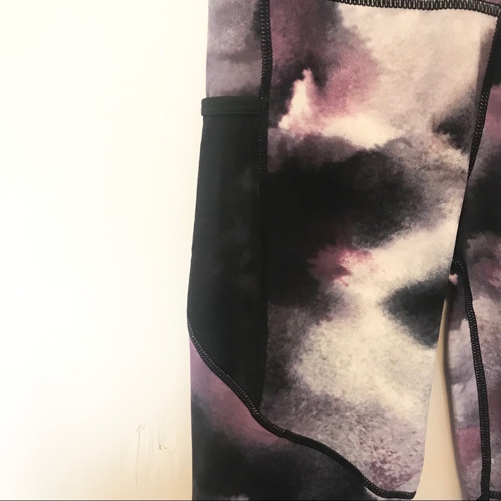 WATER CLOUD HIGHWAIST 7/8 LEGGING W/ MESH POCKETS - Picture 7 of 12